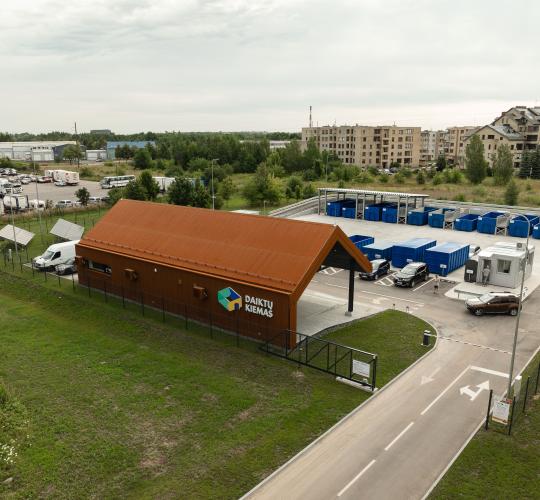 Šiauliuose atidaryta moderniausia Lietuvoje didelių gabaritų atliekų surinkimo aikštelė 